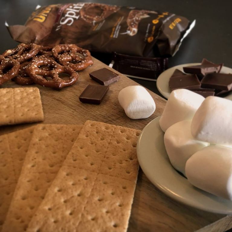 Unique “Splits” S’Mores Recipe