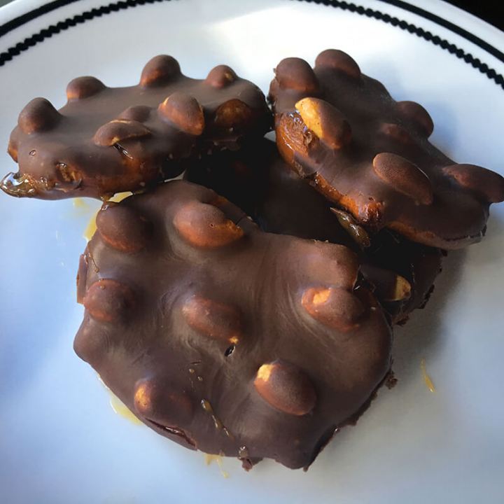 “Splits” Pretzel Candy Bars